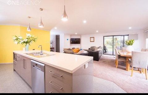 Euphoria House - Phillip Island Accommodation 14