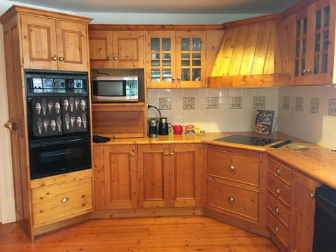 CLAYFIELD HOMESTEAD - Rustic Country Accommodation - Phillip Island Accommodation 6