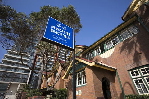 Newcastle Beach YHA - Phillip Island Accommodation 0