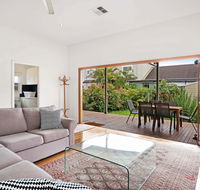 Newcastle Executive Homes - Cooks Hill Cottage - Phillip Island Accommodation