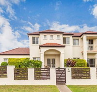 Nice home in the Regatta waters estate close to theme parks - Phillip Island Accommodation