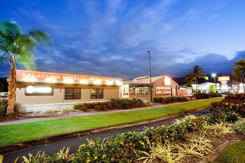 Nightcap At Balaclava Hotel - Phillip Island Accommodation 2