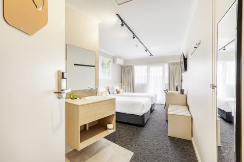 Nightcap At Findon Hotel - Phillip Island Accommodation 1