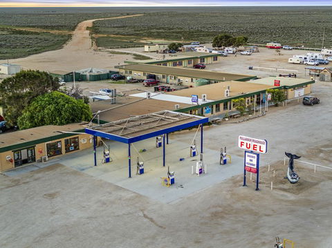 Nullarbor Roadhouse - Phillip Island Accommodation 2