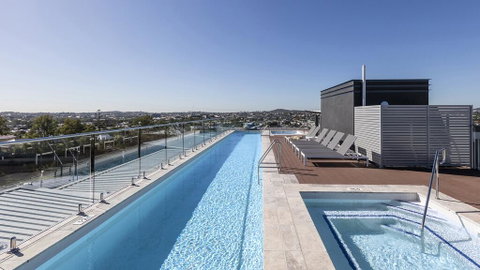 Oaks Brisbane Woolloongabba Suites - Phillip Island Accommodation 3