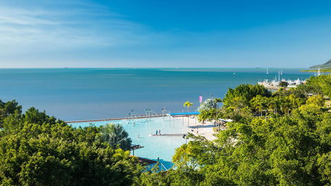 Oaks Cairns Hotel - Phillip Island Accommodation 1