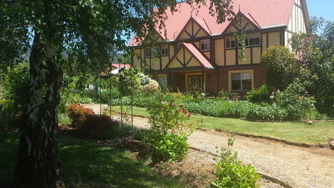Oaktree Guest House - Phillip Island Accommodation 0