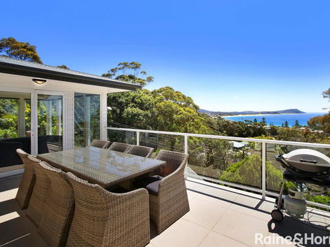 Ocean Breeze - 41 Kurrawyba Avenue, Terrigal - Phillip Island Accommodation 0