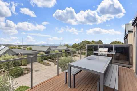 Ocean Grove House With Fantastic Ocean Views - Phillip Island Accommodation 2