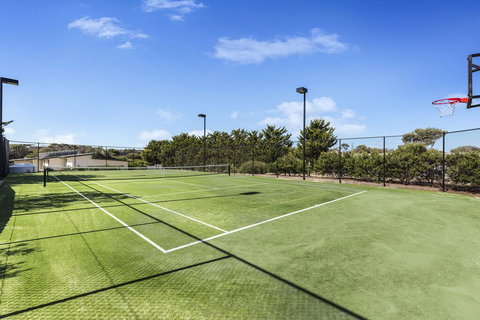 Ocean Luxe Retreat Luxury House With Pool, Tennis Court, Fireplace, Walk To Beach - Phillip Island Accommodation 2