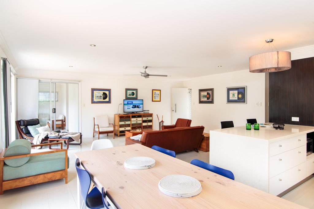 Warana QLD Phillip Island Accommodation