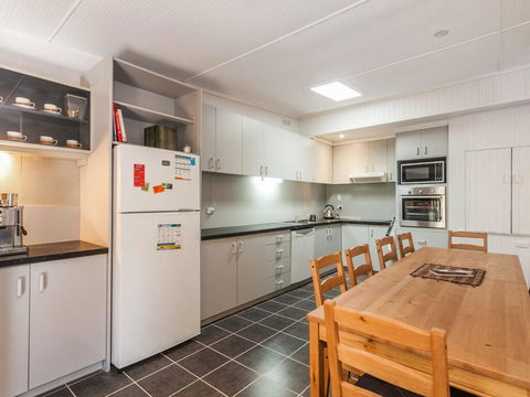 OCEANS 12 - ANGLESEA - Phillip Island Accommodation 3