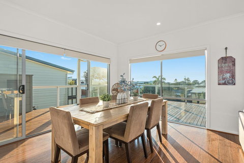 Oceans Eight - Phillip Island Accommodation 3