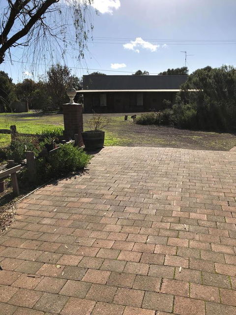 Olde Horsham Motor Inn - Phillip Island Accommodation 3