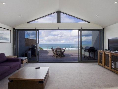 One 36 - Phillip Island Accommodation 0