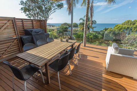 Pambula Family Beach House - Phillip Island Accommodation 3