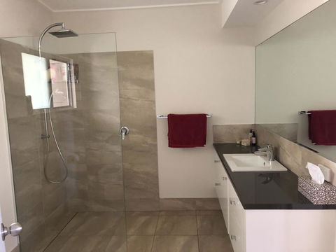 Paradise Retreat - Phillip Island Accommodation 3