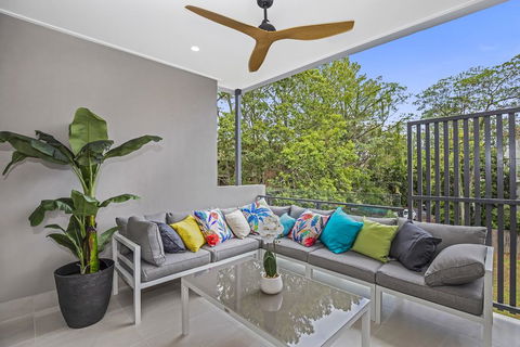 Park Avenue Luxe Townhouse Brand New Sleeps 9 - Phillip Island Accommodation 1