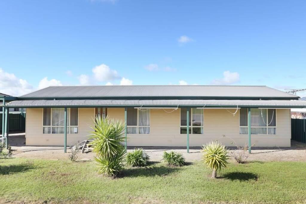 Urania SA Phillip Island Accommodation