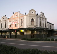 Peden's Hotel - Phillip Island Accommodation