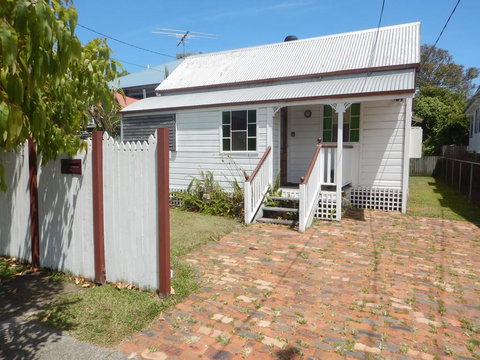 Pine Cottage - Phillip Island Accommodation 2