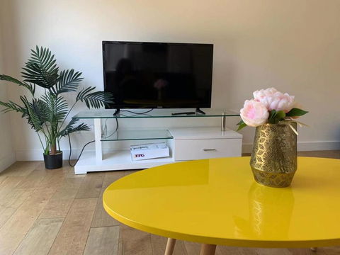 Pleasant Bedroom In Bentleigh East - Phillip Island Accommodation 0