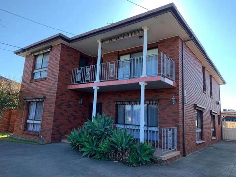 Pleasant Bedroom In Bentleigh East - Phillip Island Accommodation 1