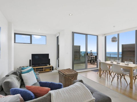 POINT GREY APARTMENT 2 - Ocean VIews With Wifi - Phillip Island Accommodation 2