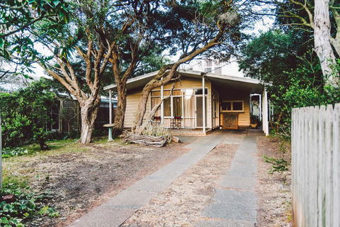 Point Lonsdale Beach House - Phillip Island Accommodation 0