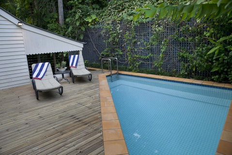 Port Douglas Cottage & Lodge - Phillip Island Accommodation 1