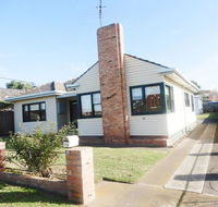 Port Life Beach House - Phillip Island Accommodation