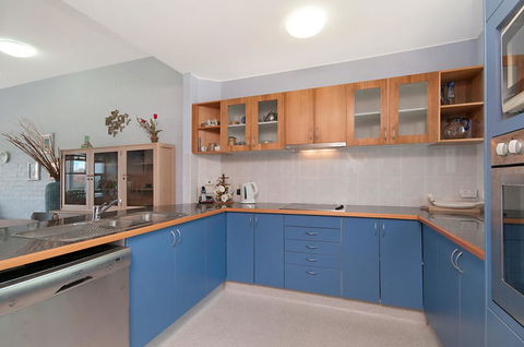 Quarterdeck Unit 2 - Lennox Head - Phillip Island Accommodation 1