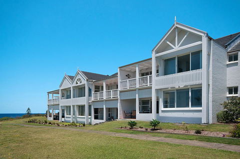 Quarterdeck Unit 2 - Lennox Head - Phillip Island Accommodation 2