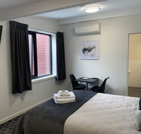 Queens Arms Hotel - Phillip Island Accommodation