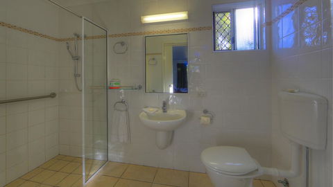 Queens Beach Tourist Village - Phillip Island Accommodation 3