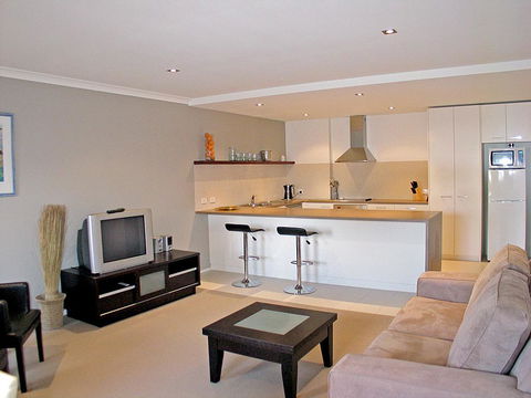 QUEENSCLIFFS WYUNA 17 - Phillip Island Accommodation 0