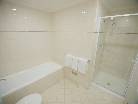 Quest Adelaide Central - Phillip Island Accommodation 1