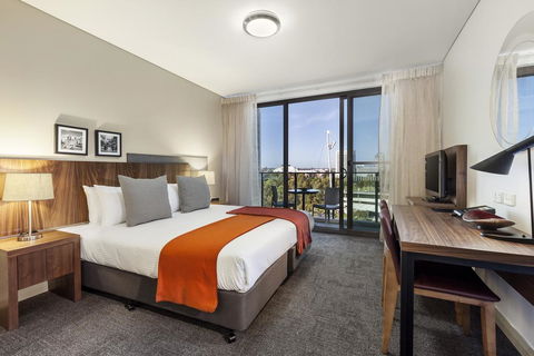 Quest At Sydney Olympic Park - Phillip Island Accommodation 1