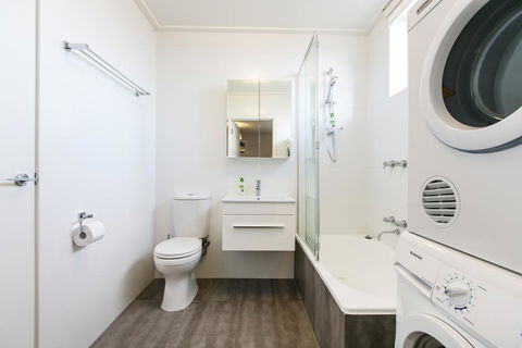 Quiet Comfort In South Yarra - Phillip Island Accommodation 3