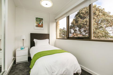 Quiet Comfort In South Yarra - Phillip Island Accommodation 1