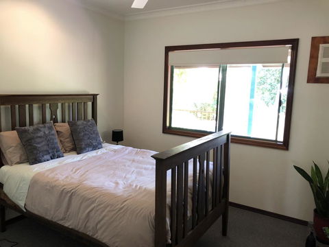 Quiet Family Retreat - Phillip Island Accommodation 2