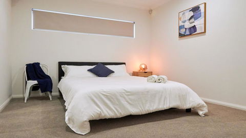Quiet Garden City Unit - Free WiFi & Parking - Phillip Island Accommodation 3