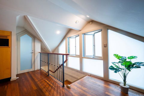 Quiet Private Studio In Strathfield With Kitchenette And Private Bathroom 3min To Station Sleeps 6 - Phillip Island Accommodation 3