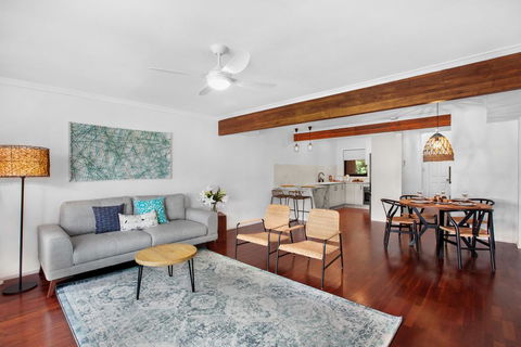 Quiet Waterfront Retreat In Family Neighbourhood - Phillip Island Accommodation 0