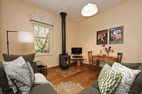 Quince Cottage - Phillip Island Accommodation 3