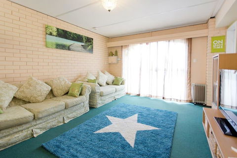 Quinns Beach Stay One - Phillip Island Accommodation 1