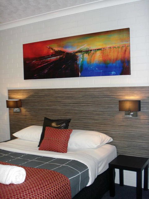 Raceview Motor Inn - Phillip Island Accommodation 3