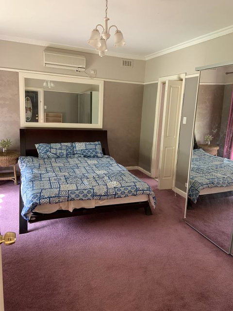 Rebecca Self Service Guest House Walk To La Trobe Uni - Phillip Island Accommodation 0