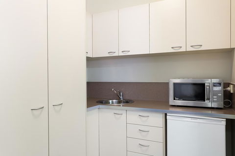 Redcliffe Motor Inn - Phillip Island Accommodation 1