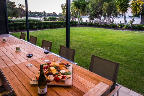 Regency Beach Club - Phillip Island Accommodation 1